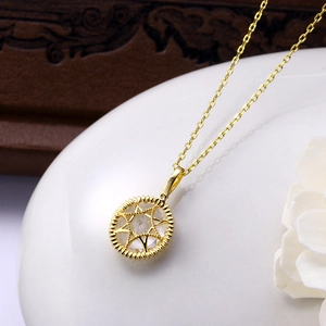 Collier en argent S925 doré avec pendentif en cristal blanc naturel en forme d'étoile