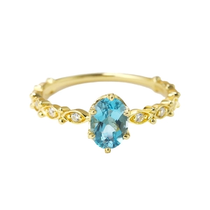 Anello vintage in argento S925 con topazio blu Londra e accenti marquise dorati