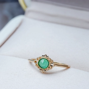 Vintage S925 silver 14K gold plated ring with a faceted green agate in ornate filigree setting