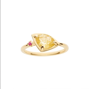 Eleganter 925er Silberring mit rutiliertem Quarz und rotem Edelstein-Akzent