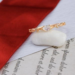 Elegant gold S925 silver ring with oval moonstone and vintage filigree details