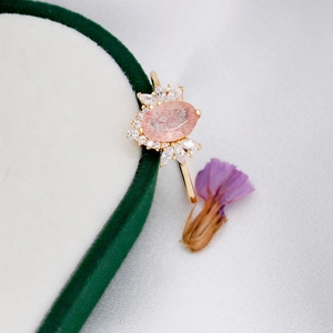 Luxurious S925 sterling silver ring with pink strawberry quartz and zircon accents