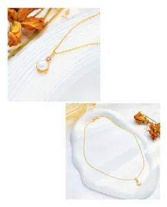 Dettaglio collana placcata oro 14K con ametista viola e ciondolo a perla rotonda