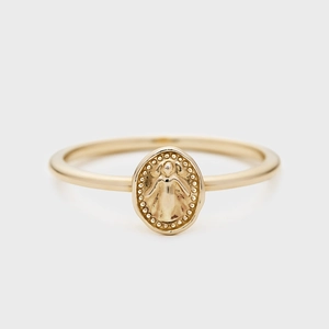 Minimalist S925 silver gold-plated ring featuring a vintage oval portrait relief
