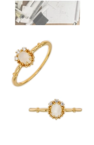 Detail showing S925 sterling silver stamp and moonstone on vintage branch ring band