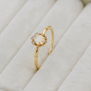 Vintage 14K gold plated silver ring featuring white moonstone and zircon accents