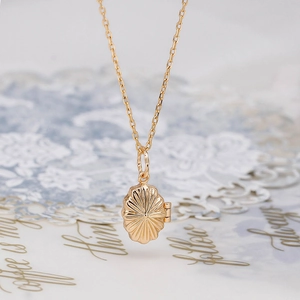 Retro S925 silver 14k gold plated locket necklace with sunburst engraving and oval locket