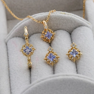 Exquisite S925 silver 14K gold plated jewelry set with purple stones in velvet box