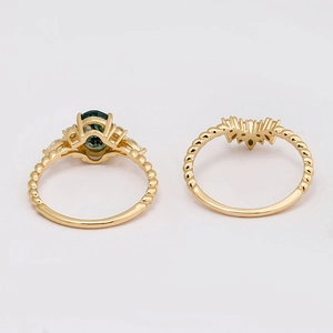 S925 silver 14K gold plated ring set with oval moss agate and crown band