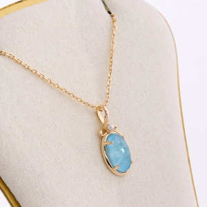 Élégant collier en argent S925 plaqué or 14K avec Larimar et pendentif en cristal