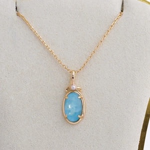 Pendentif ovale en larimar et cristal blanc avec chaîne en argent S925 plaqué or 14K
