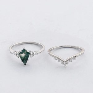 Stapelring-Set aus S925 Silber mit Moosachat im Drachenschliff und V-förmigem Ring