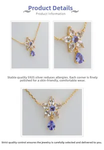 Dettaglio della collana a fiore in argento S925 con pendente in zirconia viola