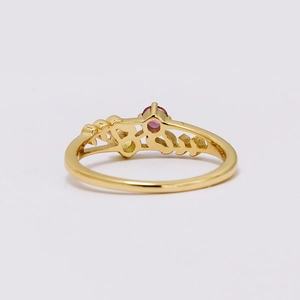 Elegant S925 silver gold plated ring with natural tourmaline in crown leaf design