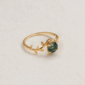 Elegant gold-plated S925 silver vine ring with round natural moss agate stone detail
