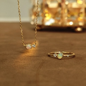 Conjunto de Joyas de Collar y Anillo de Plata de Ley S925 Bañado en Oro con Ópalo Africano Natural Minimalista Ovalado Mujer