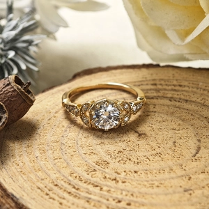 Bague vintage en argent sterling 925 plaqué or avec moissanite et motif de feuille