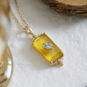 Vintage S925 silver 14k gold necklace with amber resin pendant and swallow bird design