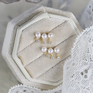 Elegant S925 gold plated silver pearl earrings with sparkling tassels in a velvet jewelry box