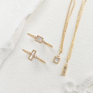 Vintage Schmuckset vergoldet mit Baguette-Zirkonia Ring und passenden Halsketten