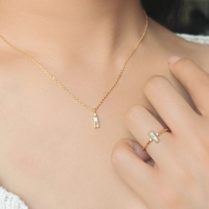 Minimalistisches S925 Silber vergoldetes Schmuckset mit Baguette-Zirkonia Kette und Ring