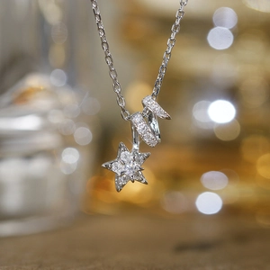 Lussuosa collana con ciondolo a stella in argento S925 e pietre di moissanite brillanti
