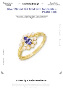 Détail d'une bague en argent S925 plaqué or 14k avec tanzanite poire et perles de coquillage
