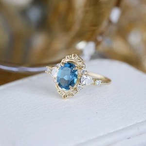 London Blue Topaz S925 silver ring with gold plating and vintage engraving