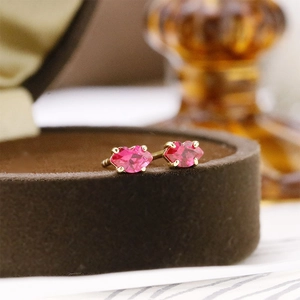 Elegant red corundum lip shaped stud earrings in gold plated S925 silver jewelry box