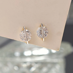 Élégantes boucles d'oreilles s925 en moissanite géométrique bicolore or et argentée