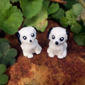 Set of two cute miniature white resin puppies with black ears for garden micro landscapes