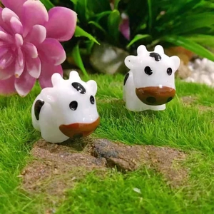 Mini-Harzkuh-Figuren für Moos-Mikrolandschaften und DIY-Garten-Dekorationen