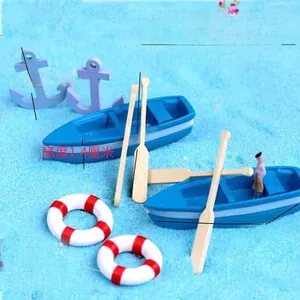 Kit paysage miniature avec bateau bleu et dimensions de l'ancre sur sable bleu