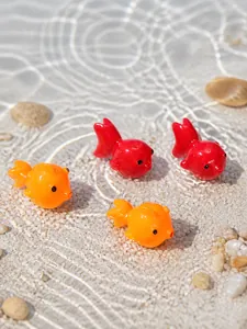 Miniature resin goldfish figurines in red and orange colors for aquarium micro landscapes
