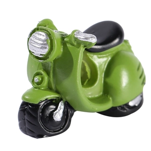 Miniatura de scooter verde retro en resina para decoración de micro paisajes y hogar