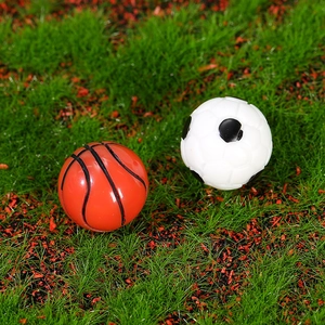 Figuritas miniatura de resina de baloncesto y fútbol para micro paisajes de musgo