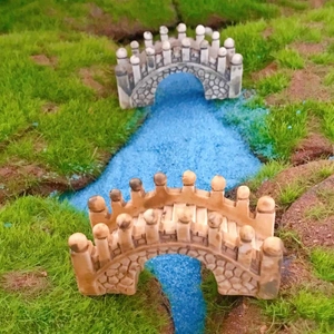Miniature double-color resin arch bridge for succulent gardens and moss micro landscapes