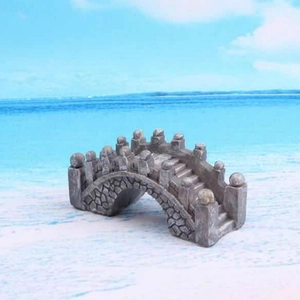 Miniature stone-textured resin arch bridge for succulent terrariums and bonsai gardens