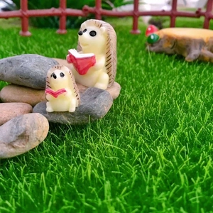 Resin hedgehog figurines set for micro landscape gardening and succulent decoration