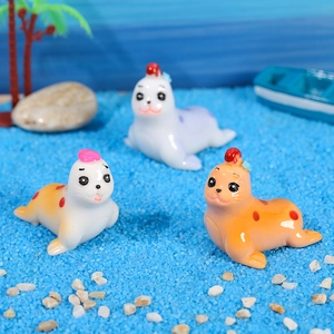 Miniature resin seal figurines set with colorful hats for DIY micro landscape decor