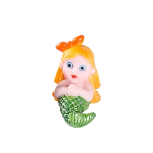 Niedliche Meerjungfrau Harzfigur mit orangefarbener Schleife für Aquarien Mikrolandschaften
