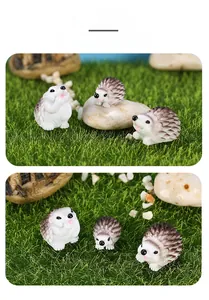 Miniature resin hedgehog figurines for micro landscapes and succulent garden decorations