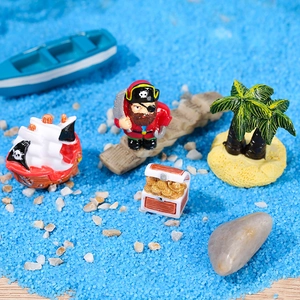 Creative pirate ship resin miniature set with treasure chest for Mediterranean DIY decor