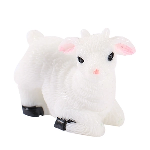 Miniature resin sheep figurine for micro landscapes and succulent garden decoration