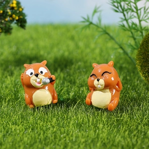 Set of 2 cute resin squirrel figurines for micro landscape and bonsai garden decor