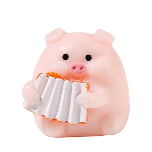 Cute pink resin pig figurine playing accordion for creative micro landscape decoration