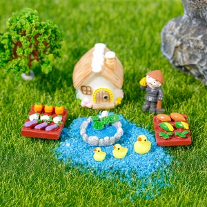 Miniature Farm Micro Landscape Ornaments Resin Dollhouse Accessories Farmer Pond House Vegetable Field Garden Decoration