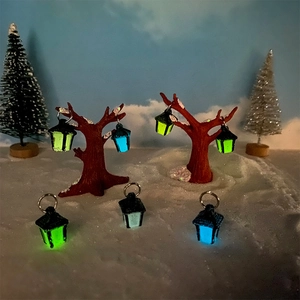 Ornements Miniatures de Noël Lumineux Résine Brille dans le Noir Décoration de Micro Paysage Petite Lanterne Arbre DIY Accessoire