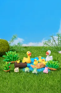 Miniatuur tuin set met eend, kikker, zwaan en boot figuurtjes voor planten decor