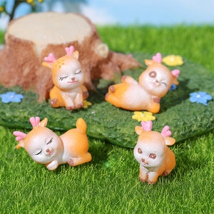 Cute Resin Miniature Deer Figurines Cartoon Fawn Statues With Heart Antlers For Desktop Home Office Garden Micro Landscape Ornament